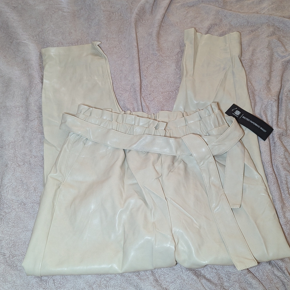 Bagatelle Cream faux leather Women's Trousers NWT Belted Paper bag Waist